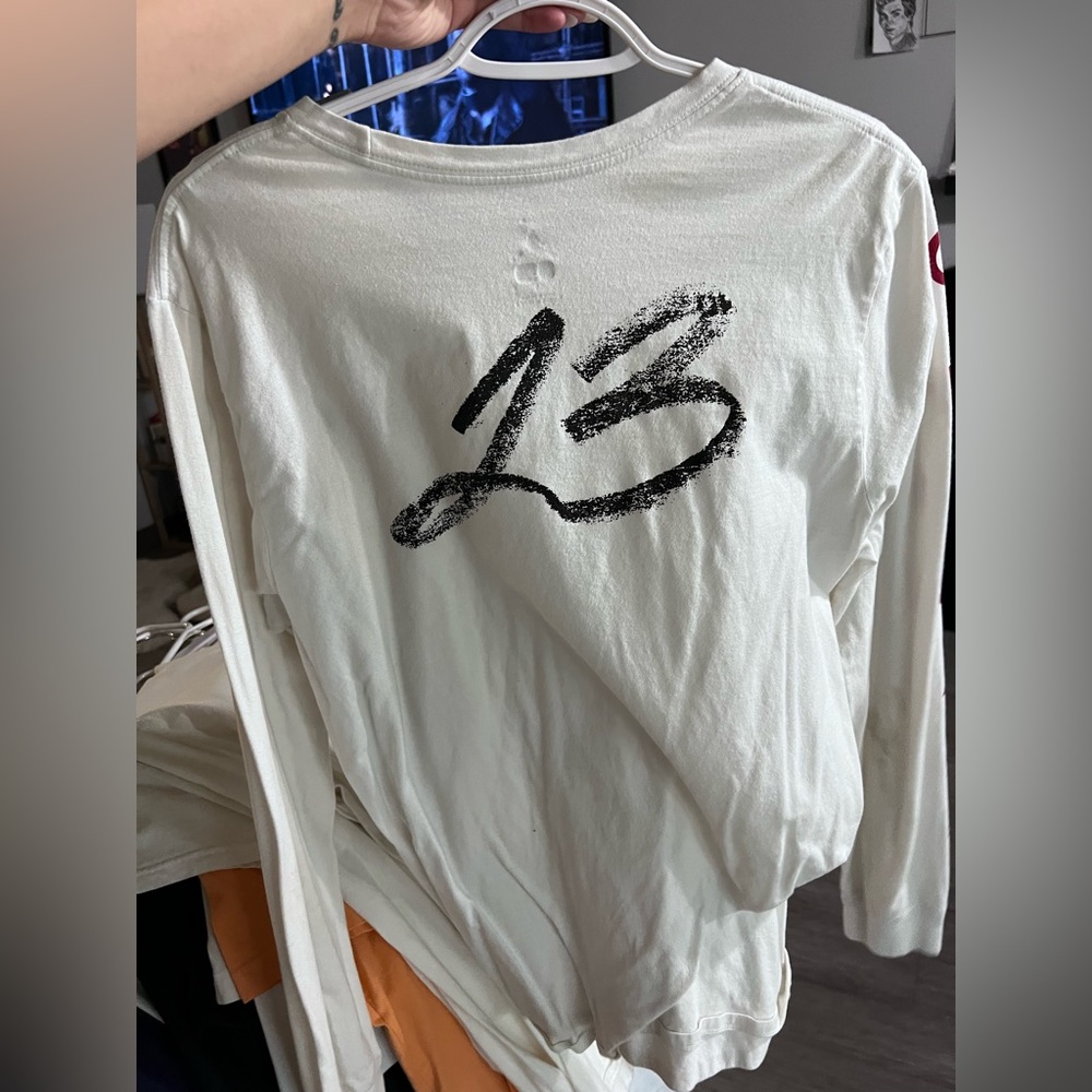 Here is a group of 6 Jordan T-shirts. All of these are size large. - Picture 3 of 6